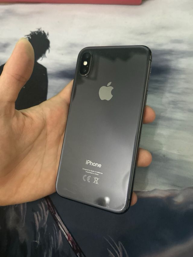 iPhone X 64GB 100% Batteria
