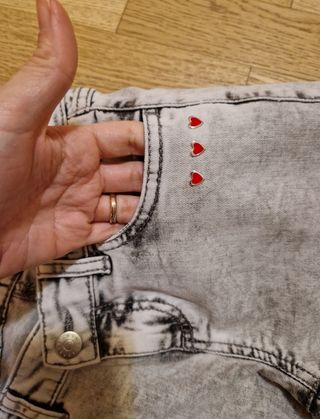 Morbidi Jeans stretch chiari con cuori tg.11 anni