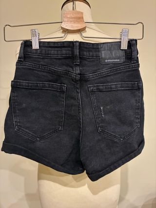 Shorts Stradivarius Negro Talla 34