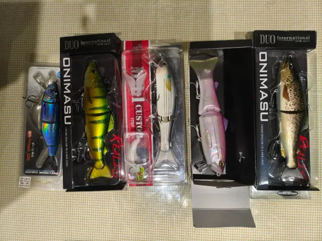 Lotes de señuelos de pesca DUO ONIMASU MB-1