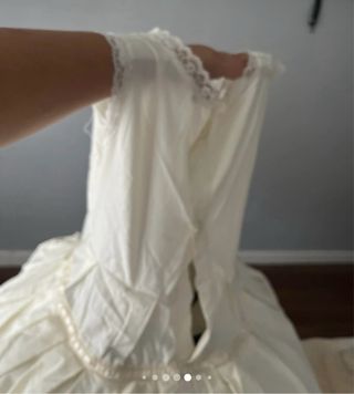 Can Can Fallera Niña Beige para niña de tres años