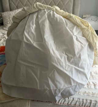 Can Can Fallera Niña Beige para niña de tres años