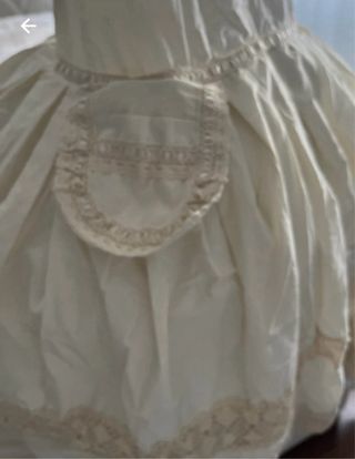 Can Can Fallera Niña Beige para niña de tres años