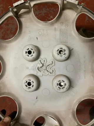 Tapacubos Peugeot 14 (4 unidades)