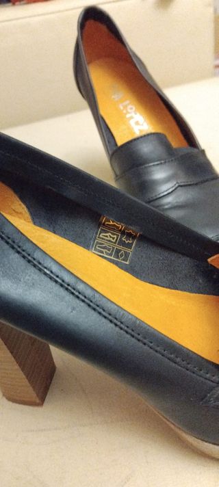 Mocasines tacon de piel nuevos