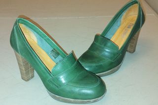 Mocasines tacon de piel nuevos