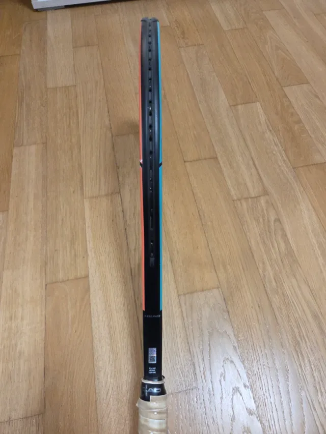 Head Gravity S 104 285gr Manico 3