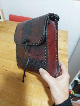 Bolso de piel artesanal