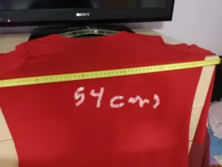 Blusa roja con encaje