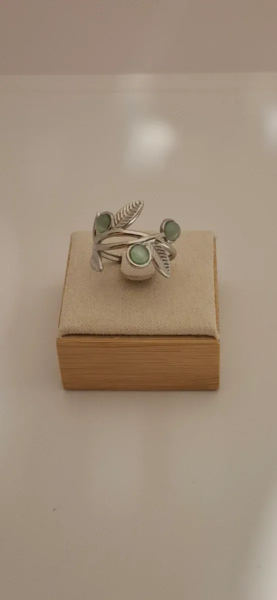 Anel Ajustável Folhas e Pedras Verdes