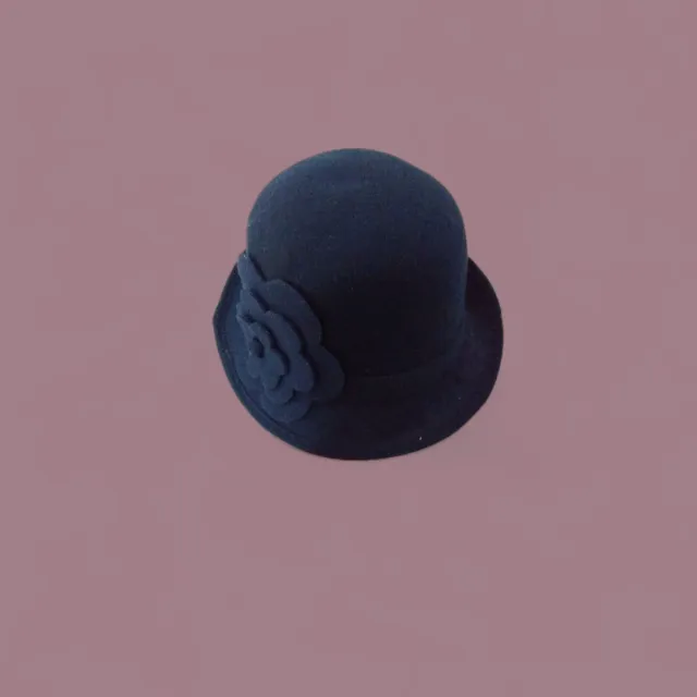 Sombrero azul marino