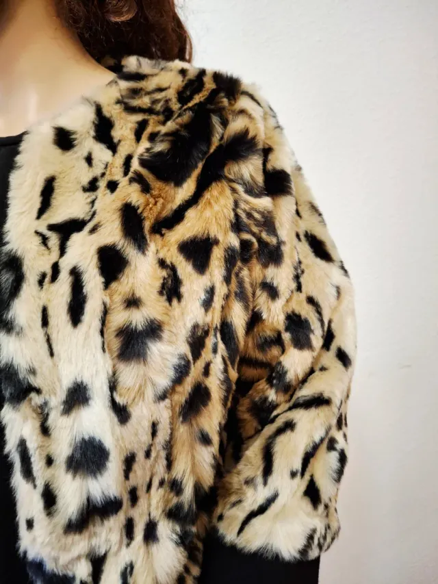 Chaqueta bomber estampado leopardo