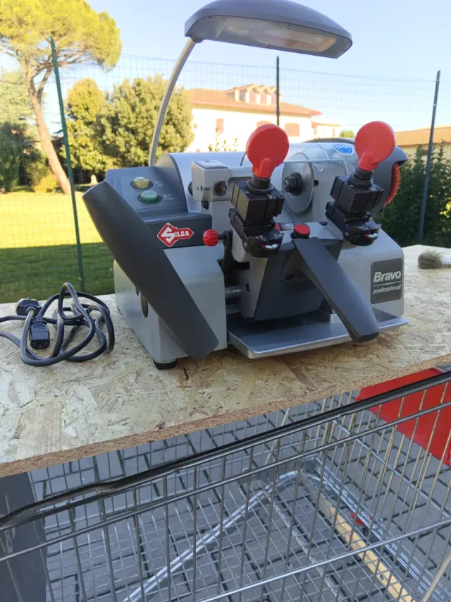 Silca Bravo Professional Duplicatrice Chiavi