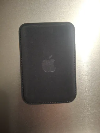 iPhone X 64GB + Batteria esterna + custodie e portacarte