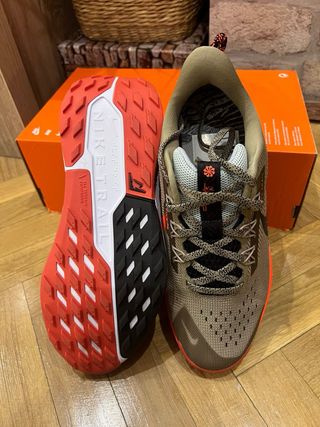 Nike Pegasus Trail 5 (GS) T38.5 Nuevas