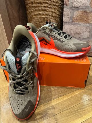 Nike Pegasus Trail 5 (GS) T38.5 Nuevas
