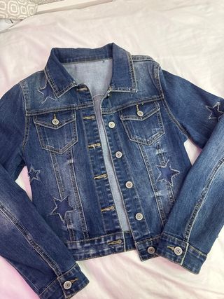 Chaqueta vaquera con estrellas
