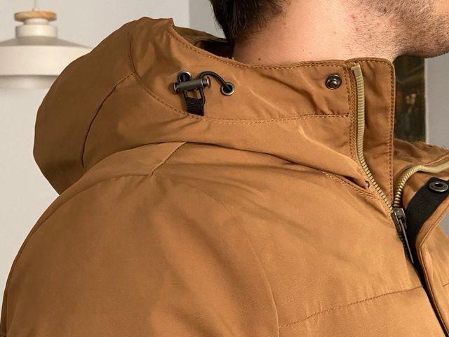 Cazadora parca marrón como nueva