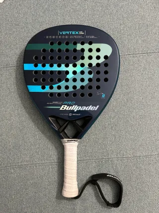 Bullpadel Vertex 03 CMF Pala Pádel