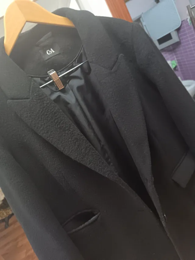 Abrigo C&A Negro Talla xl