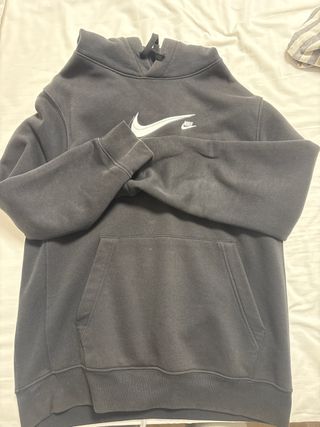 Sudadera Nike Negra con Logo Blanco