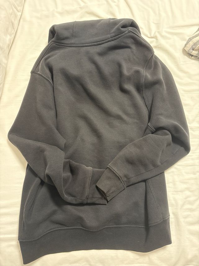 Sudadera Nike Negra con Logo Blanco