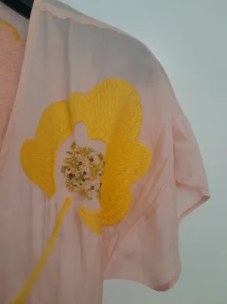 Blusa rosa Is Coming Talla M