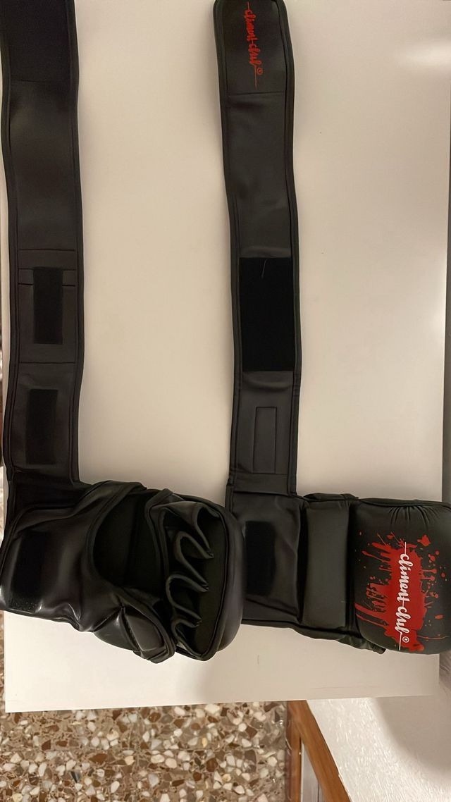 Guantes MMA Climent Club Negros y Rojos