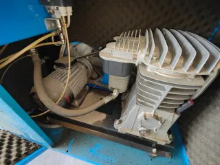 Compresor de aire trifásico