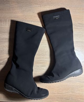 Botas negras de Mephisto