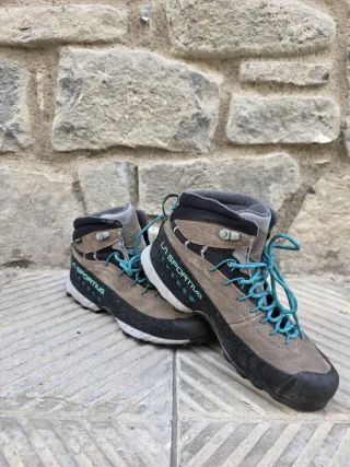 Botas aproximación La Sportiva 38'5