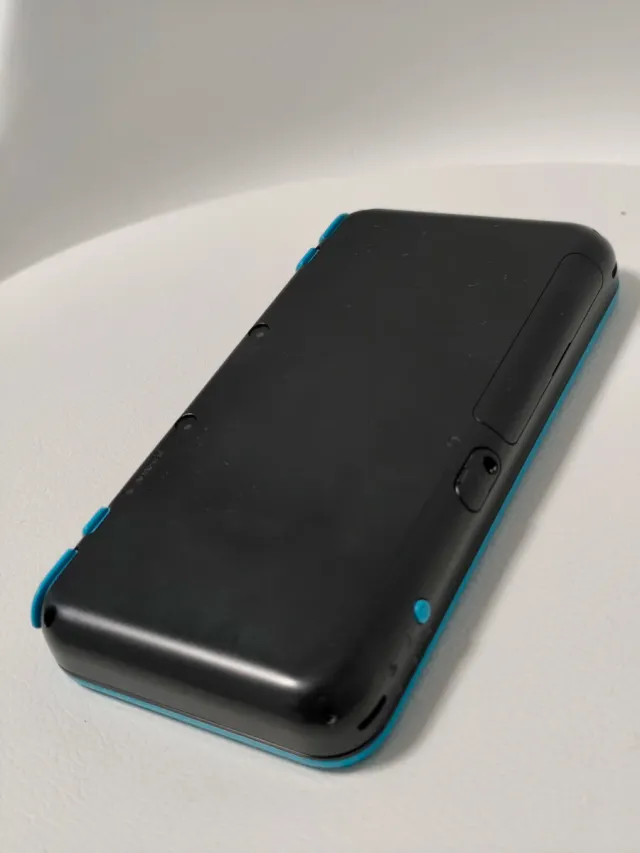 Nintendo 2DS XL Azul y Negra