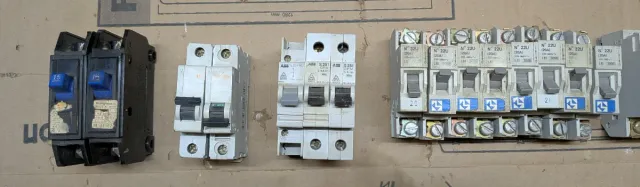 Materiale elettrico vario