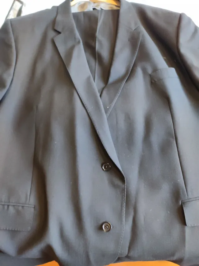 Traje de vestir Bernardo Oviedo negro talla 66.