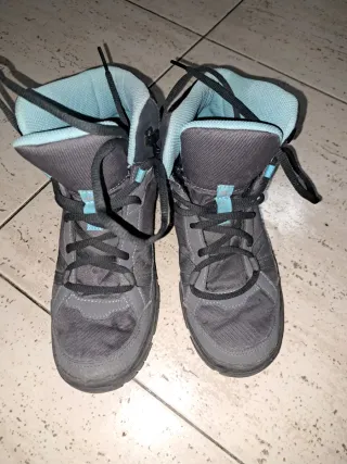 Botas de montaña Quechua talla 37