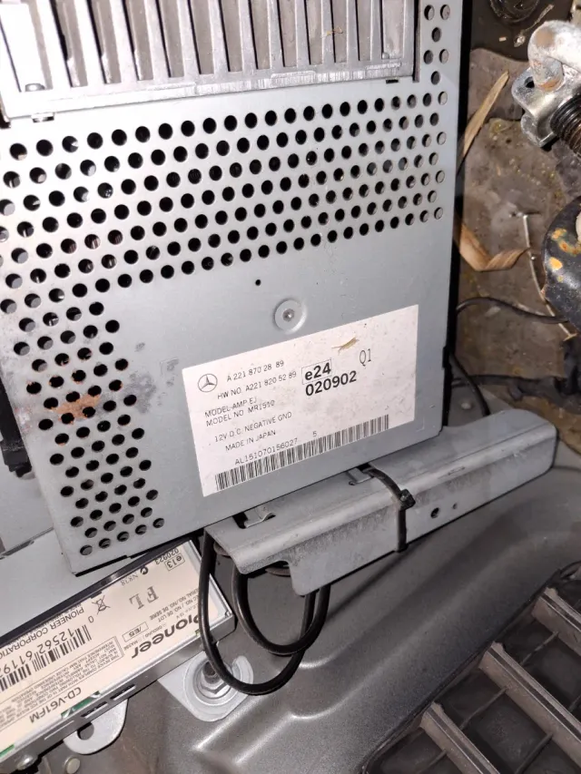 Amplificatore Mercedes