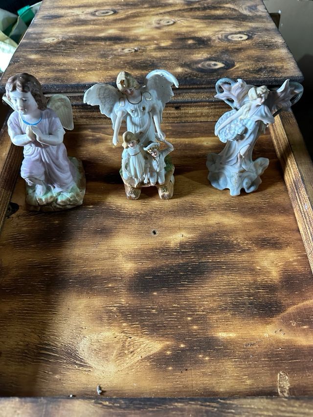 Figura Ángel con Niños Navidad