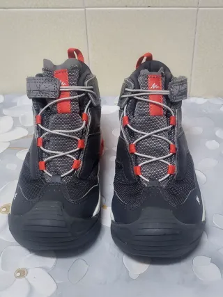 Botas de montaña niño