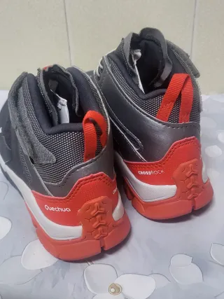 Botas de montaña niño