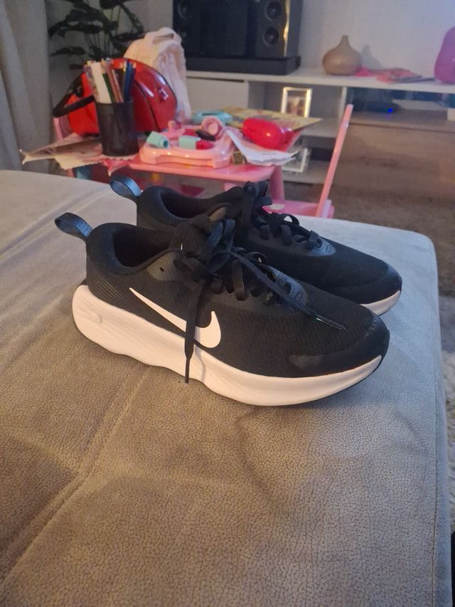 Zapatillas Nike Mujer Negras Blancas