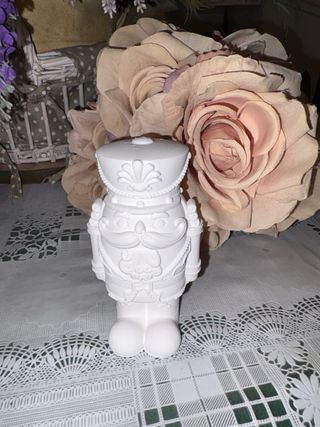 Schiaccianoci in gesso