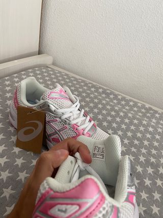 Zapatillas Asics 1130 Rosa/Blanco Talla 38