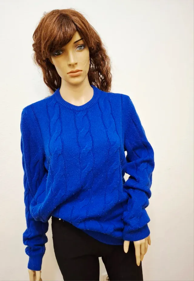 Jersey azul trenzado