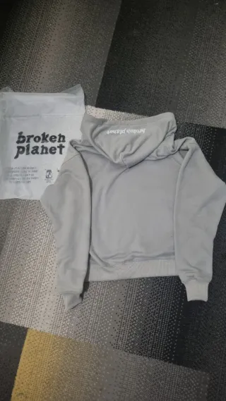 Felpa Broken Planet Grigia con Grafica