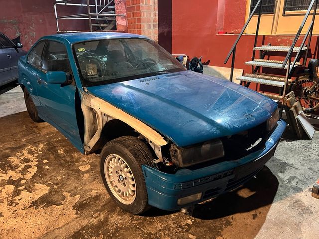 BMW Serie 3 e36 325i coupe