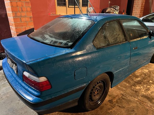 BMW Serie 3 e36 325i coupe