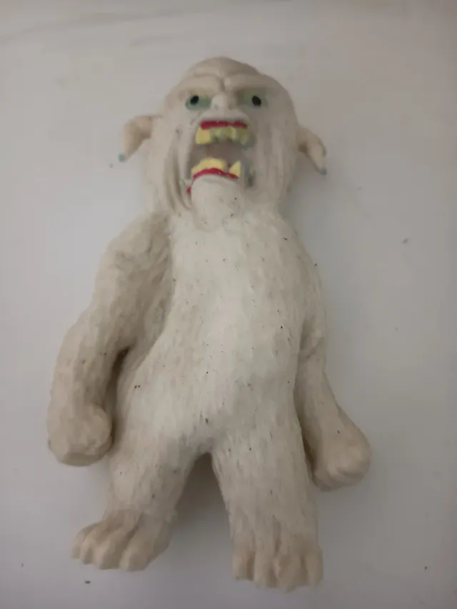 Lote de figuras Yeti