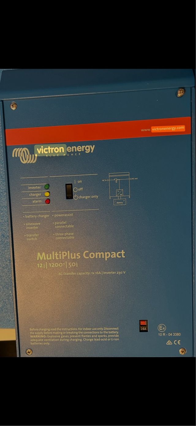 Victron MultiPlus Compact 12/1200/50