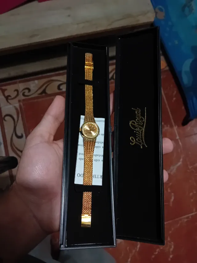 Reloj Louis Royal Dorado