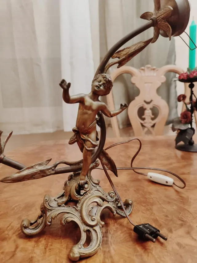 Lámpara Sobremesa Vintage Niño Metal dos.